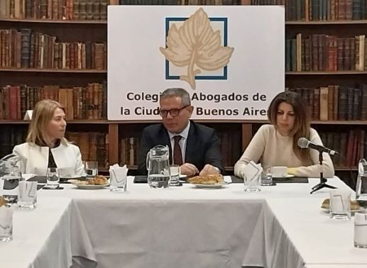 LA COMISIN DE DERECHO DEL TRABAJO  DEL COLEGIO RECIBI AL DR. JUAN CARLOS CERUTTI, SECRETARIO JUDICIAL EN ASUNTOS LABORALES DEL TRIBUNAL SUPERIOR DE JUSTICIA, Y A LA DRA. MARA ISABEL LEAL FADEL