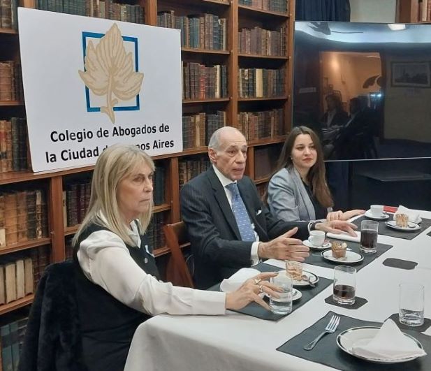 REFORMAS EN LA CORTE SUPREMA: ALMUERZO CON ALBERTO B. BIANCHI EN EL COLEGIO DE ABOGADOS DE LA CIUDAD DE BUENOS AIRES