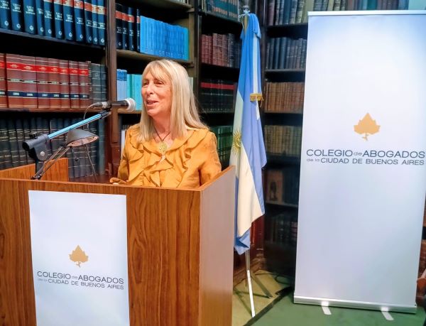 ALMUERZO DE CONFRATERNIDAD. INVITADO: JORGE FERNÁNDEZ DÍAZ