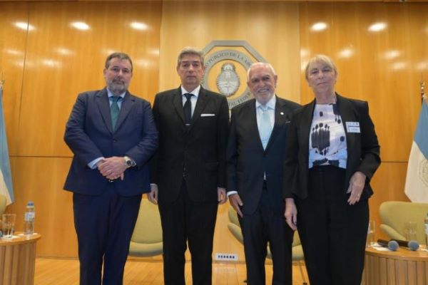 PRIMER ENCUENTRO NACIONAL DE LA ABOGAC�A