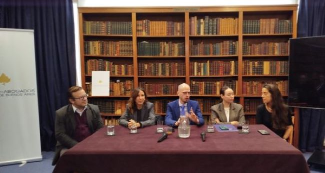VISIT� EL COLEGIO MAT�AS GABRIEL �LVAREZ  PRESIDENTE DE LA UNIDAD DE INFORMACI�N FINANCIERA (UIF)