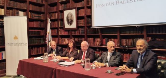 PANEL DEBATE SOBRE EL PROYECTO  DE LA  LEY DE SOCIEDADES